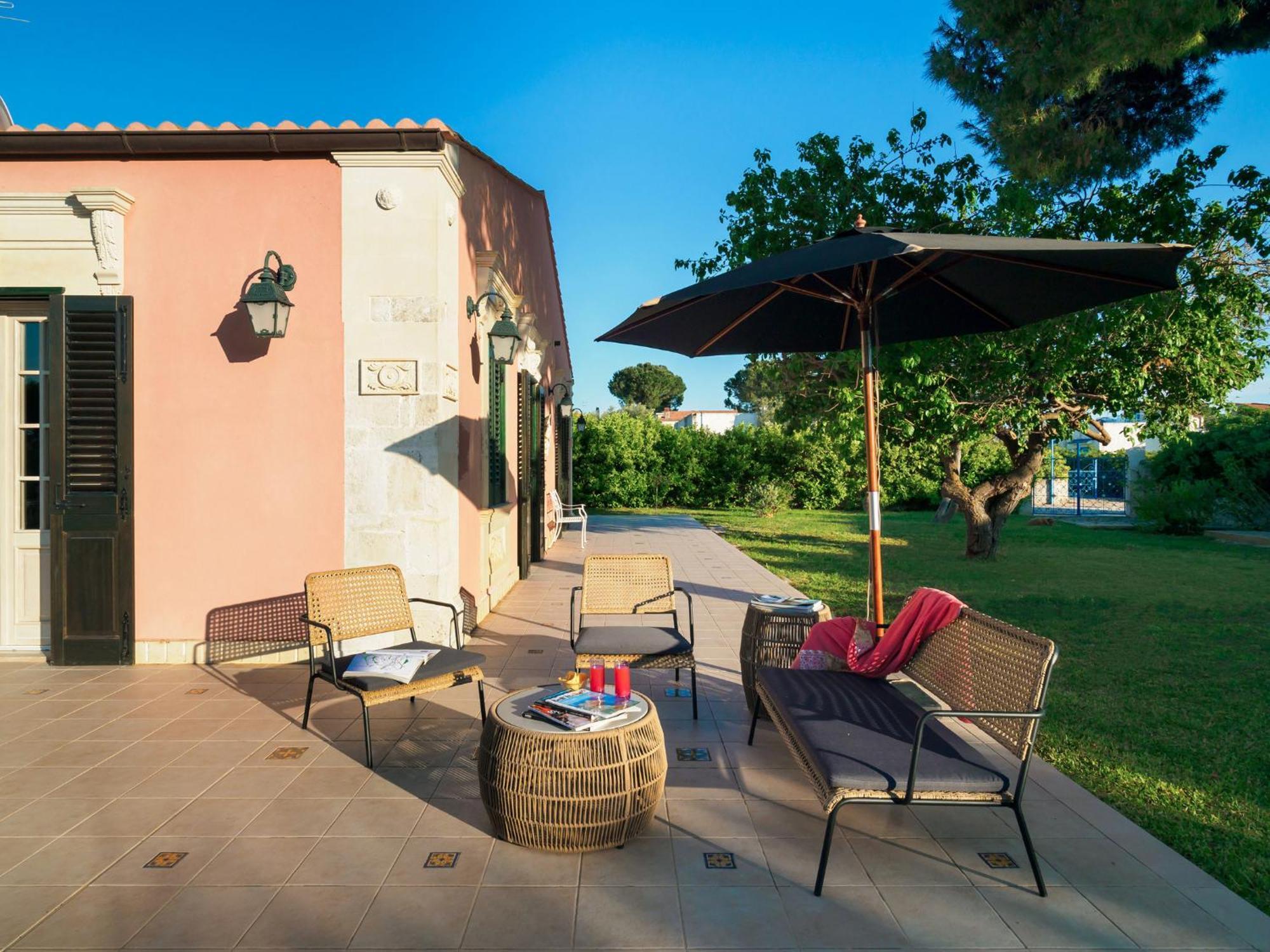 Gira Sole Villa ฟอนตาเน บีอานเก ภายนอก รูปภาพ